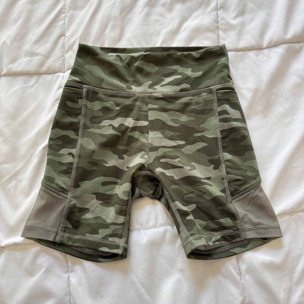 Pink Victoria's Secret Ultimate Camo Biker Shorts Mesh Pocket Green XS Active